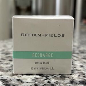 Rodan + Fields Recharge Detox Mask